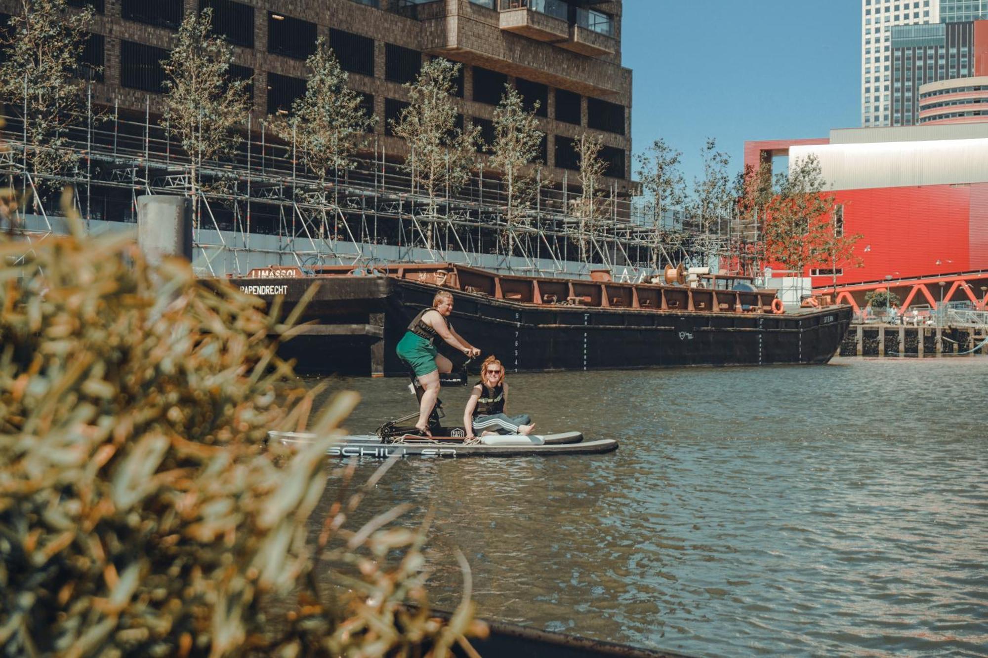 Villa Wikkelboats At Floating Rotterdam Rijnhaven Exterior foto